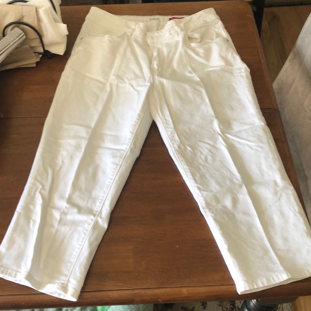 White Capris - US Size 32 German 42